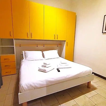 Hh Monferrato 公寓式酒店 3*